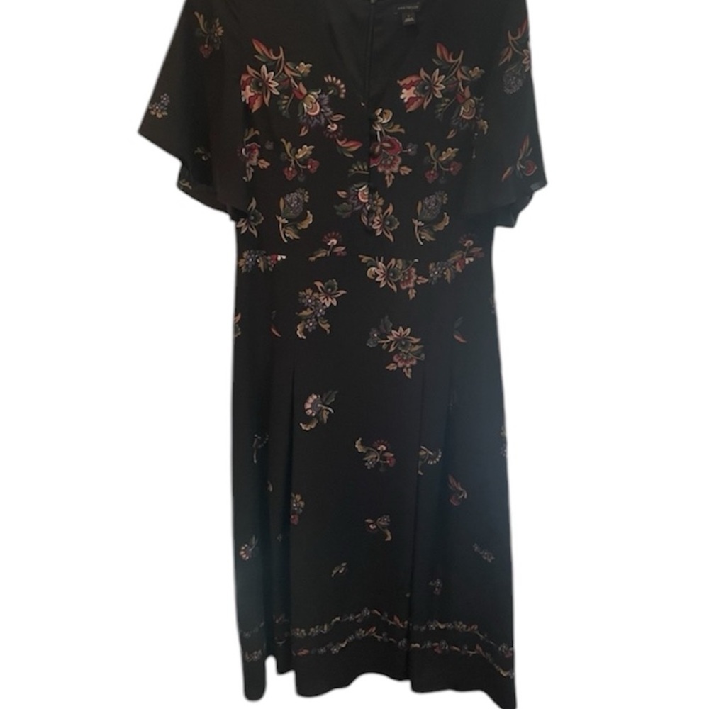 NWOT. Ann Taylor Midi Dress